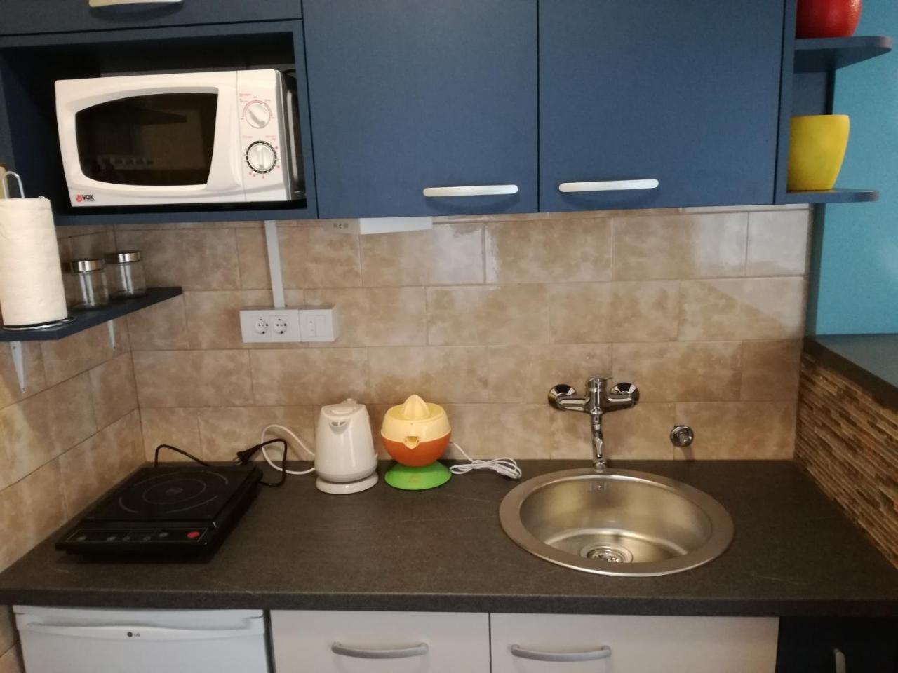 Apartamento By The Park Free Parking Belgrado Exterior foto