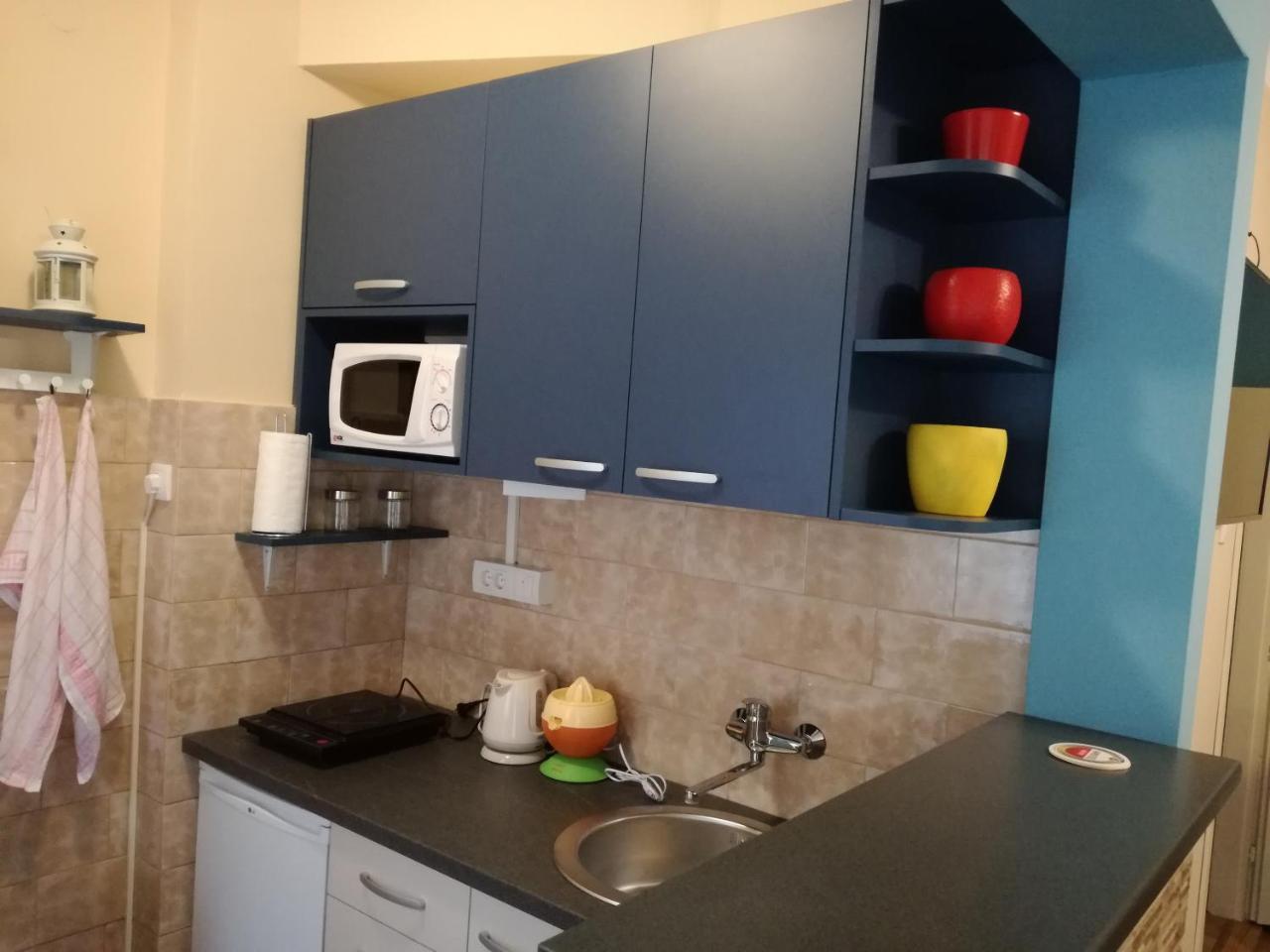 Apartamento By The Park Free Parking Belgrado Exterior foto