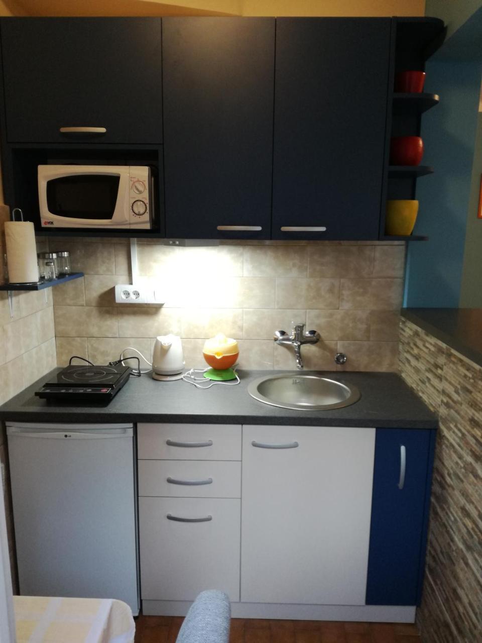 Apartamento By The Park Free Parking Belgrado Exterior foto